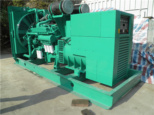泾阳发电车出租-柴油发电机组在使用的过程中应该做好哪些防护工作