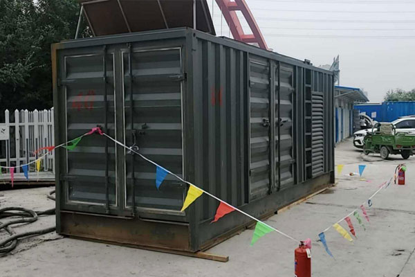 泾阳发电机租赁空气滤清器多久更换一次？